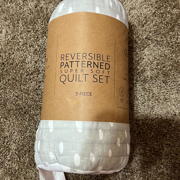 New Full/queen reversible patterned super soft quilt set - Picture 1 of 5